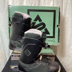K2 Snowboarding boots; Women’s size: 6